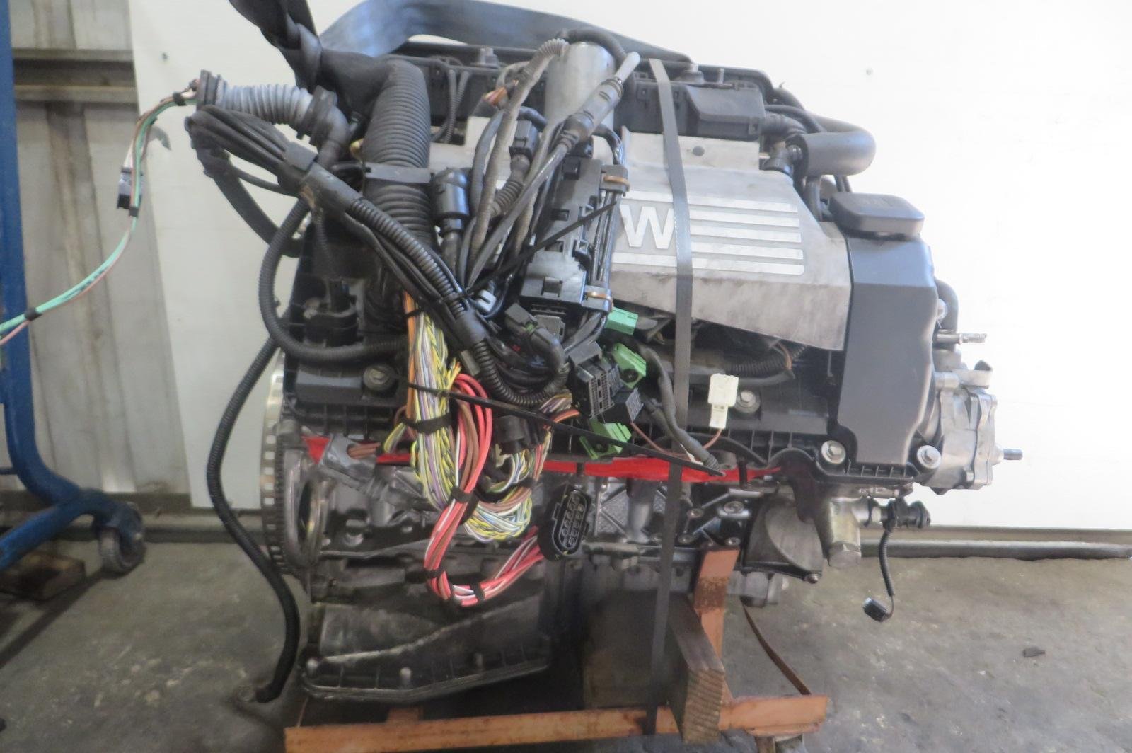 2006 BMW 650i Engine Assembly - Image 6