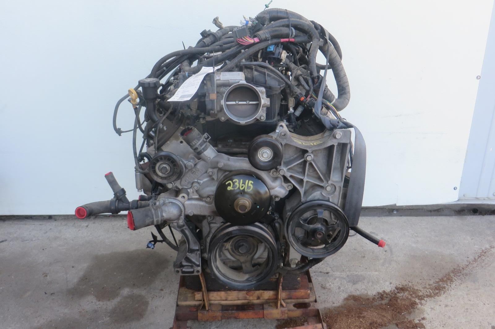 2012 GMC Sierra 1500 Pickup Engine Assembly - Image 4