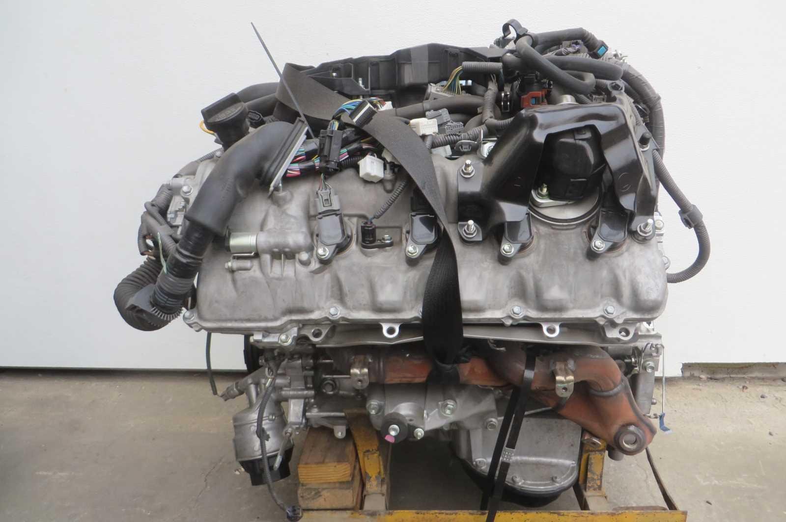 2013 Lexus LS 460 Engine Assembly - Image 2